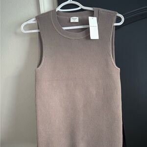 Abercrombie & Fitch Ribbed Muscle Tee in Brown